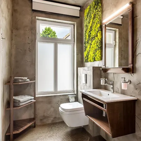 The Hive Gæstehus 3*