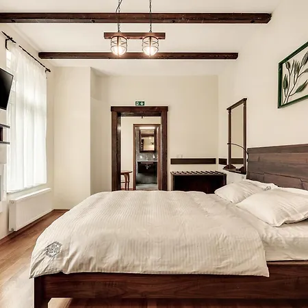 The Hive Gæstehus 3*